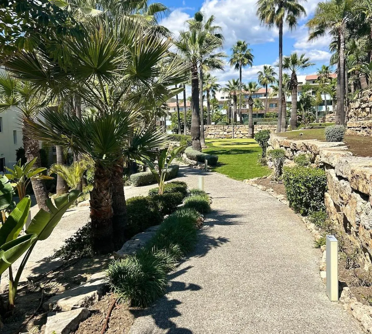 2Br Luxe Stay In Marbella Close To Beaches Estepona Apartman