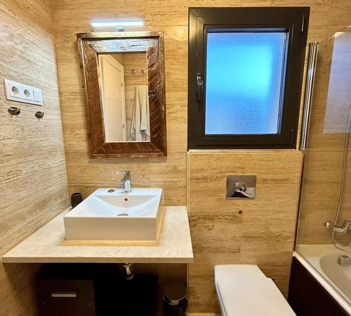 2Br Luxe Stay In Marbella Close To Beaches Estepona 0*,  Spanyolország